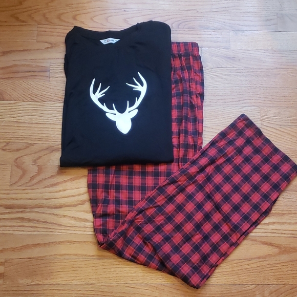 Family matching pajamas - Men's size L 🎅 - Picture 2 of 2